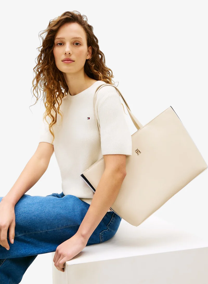 TOMMY HILFIGER Monogram Plaque Tote Bag